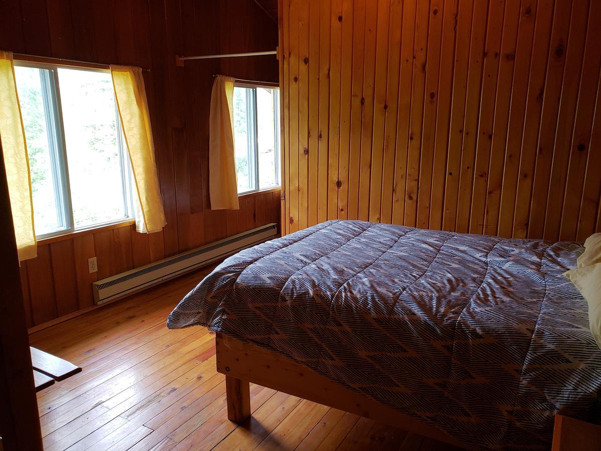 Cherry Cove Cabins Villa Kaslo Exterior photo