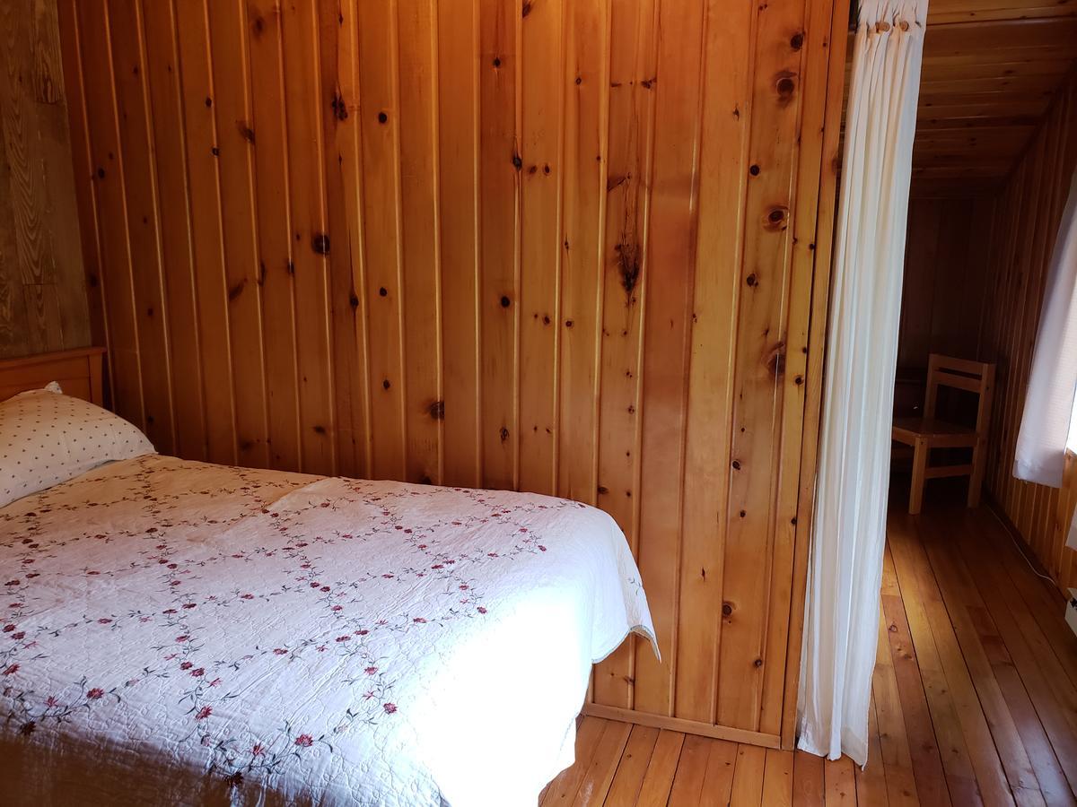 Cherry Cove Cabins Villa Kaslo Exterior photo
