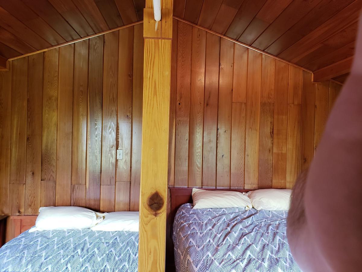 Cherry Cove Cabins Villa Kaslo Exterior photo