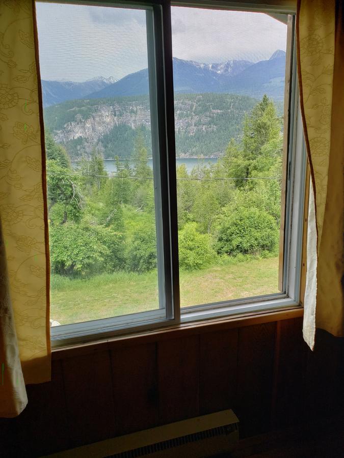 Cherry Cove Cabins Villa Kaslo Exterior photo