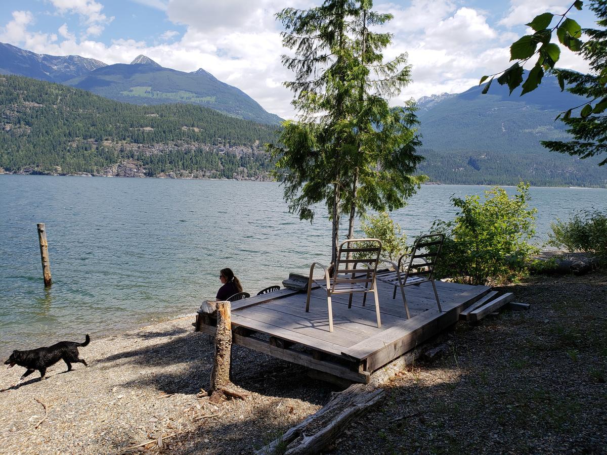 Cherry Cove Cabins Villa Kaslo Exterior photo